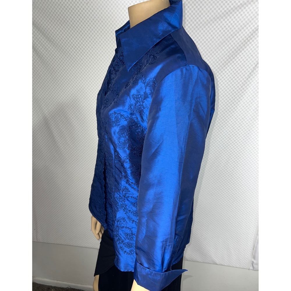 Coldwater Creek Royal Blue Embroidered Eyelet Button Up Blouse Medium 3/4 Sleeve - Picture 3 of 10